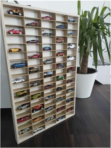 Houten speelgoedauto plank - perfect voor het organiseren van speelgoedauto's
