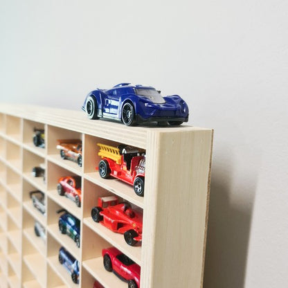 Houten speelgoedauto plank - perfect voor het organiseren van speelgoedauto's